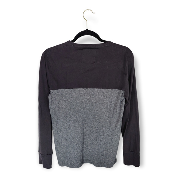 Men's Hollister Pullover Sweater, Size XS - Picture 7 of 8